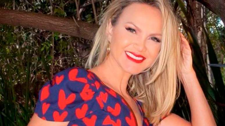 Without makeup, Eliana surprises in a rare photo next to her husband: ‘Different’