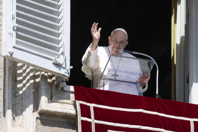 Papa Francisco celebra Angelus no Vaticano