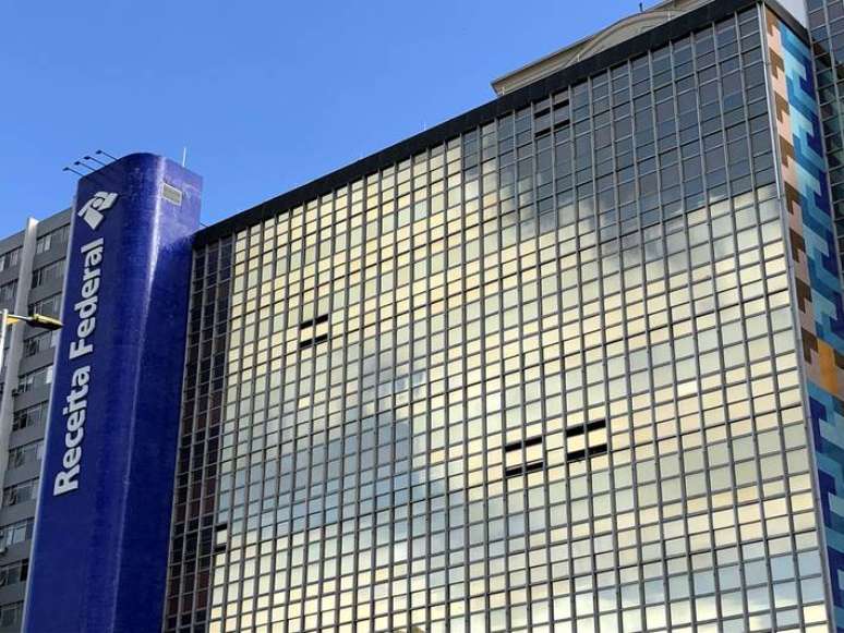 Leil&atilde;o da Receita tem 127 de mercadorias apreendidas ou abandonadas no Aeroporto Internacional de Viracopos.