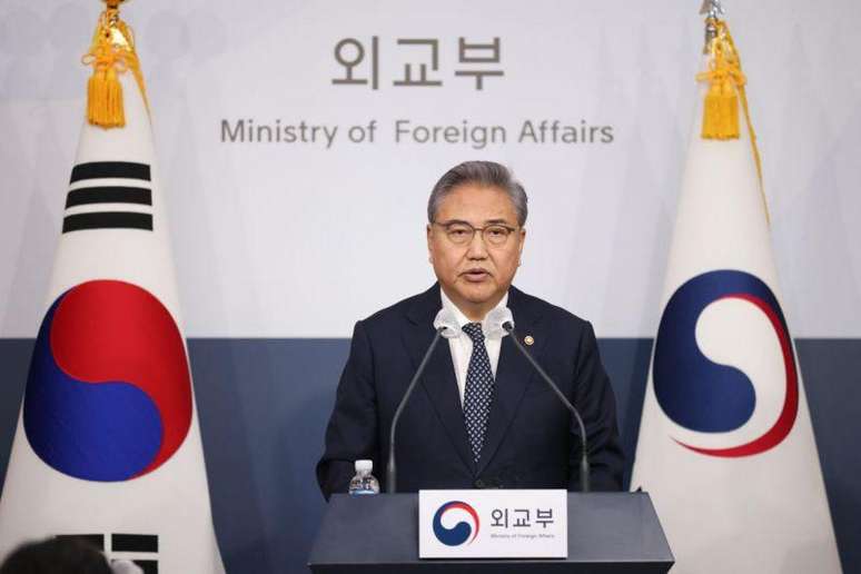 O ministro das Relações Exteriores da Coreia do Sul, Park Jin, anunciou o plano na segunda-feira