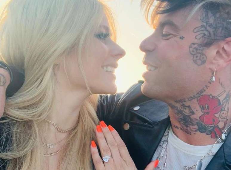 Avril Lavigne e o ex-noivo Mod Sun