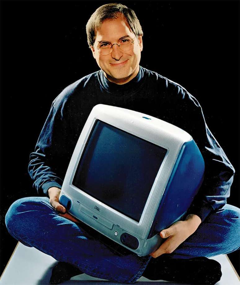Steve Jobs e o iMac, que marcou a reviravolta nas finanças da Apple 