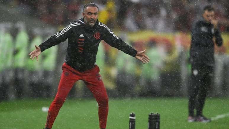 Jornalista do SporTV diz que Vítor Pereira foi boa escolha do Flamengo