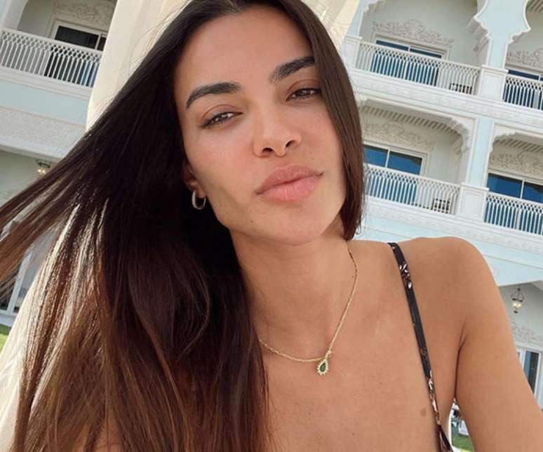 Dias depois, ainda em janeiro, ela apagou esta publicação e também todas as fotos com o ex-amado. Joana Sanz nasceu em Tenerife. Além de modelo, também é empresária e está com quase 1 milhão de seguidores no Instagram.