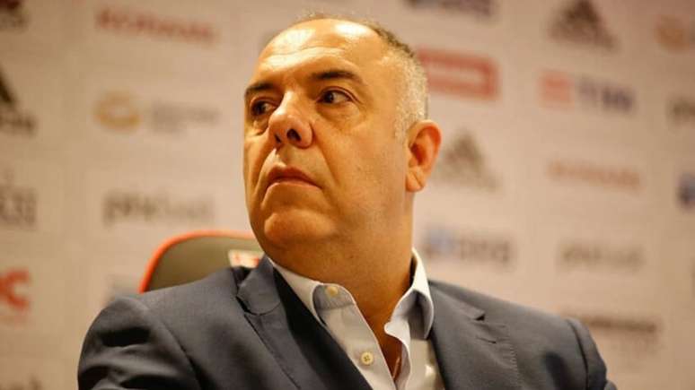 Árbitro de Flamengo x Fluminense sofre ofensa de Braz: Pode relatar porque não acontece nada comigo
