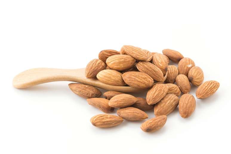 3 benefits of almonds for health and well-being