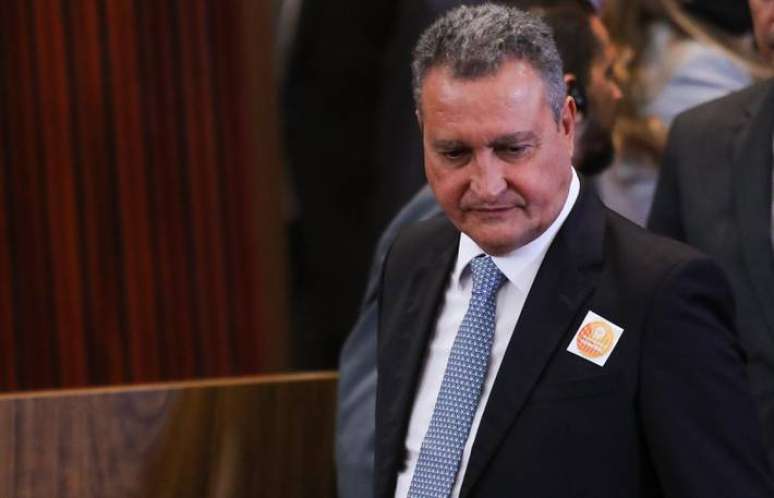 Changes to sanitation law: new rules should come out next week, minister says