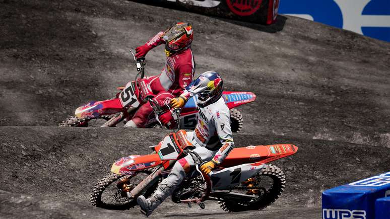 Monster Energy Supercross 6 é bom game de corrida de motos