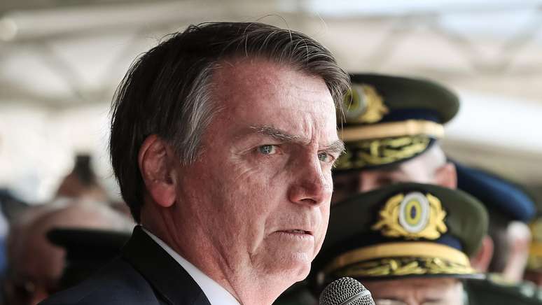 Ao menos quatro militares tentaram, de diferentes formas, obter a liberação das joias destinadas à família Bolsonaro