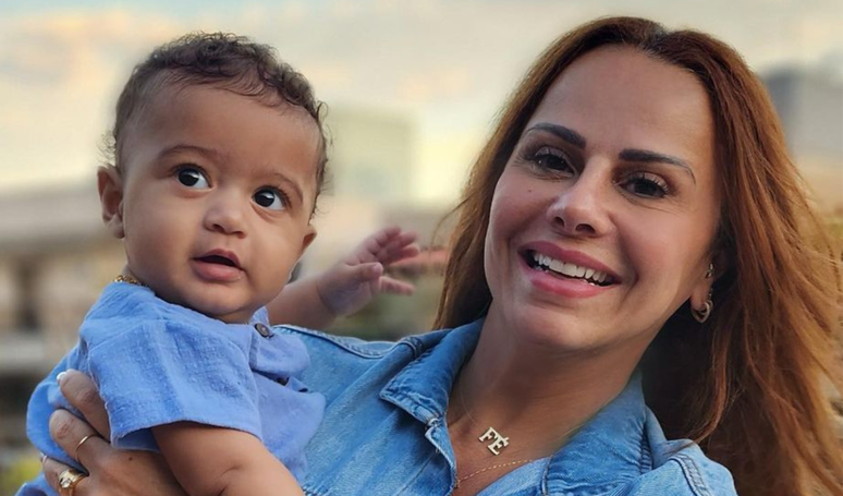 Joaquim, filho de Viviane Araujo, tem feito muito sucesso no perfil da atriz.