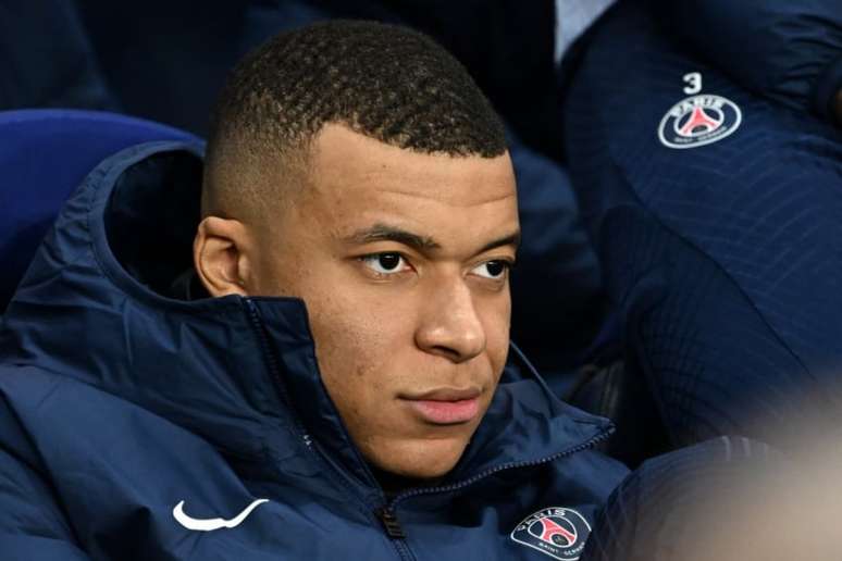 Mbappé pode voltar a negociar com o Real Madrid (ANNE-CHRISTINE POUJOULAT / AFP)