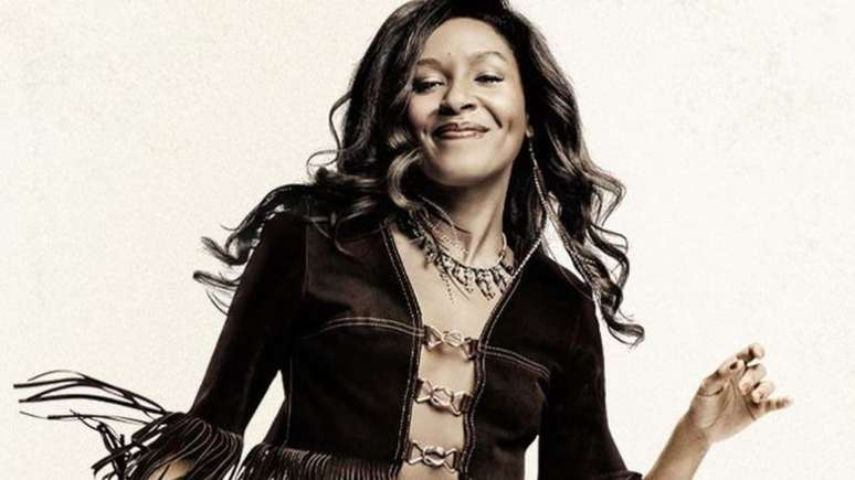 Nabiyah Be vive a cantora Simone Jackson na minissérie -