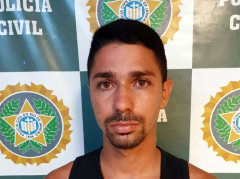 Motorista é preso após estuprar adolescente durante corrida no Rio