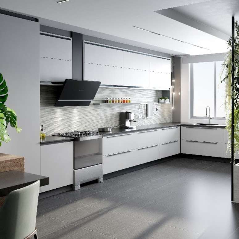 With a modern design, the Mueller Decorated Glass 5-burner stove with timer brings the sophistication of mirrored glass and stainless steel to the kitchen.  Equipped with the power of the triple flame, preparing recipes will be much faster and more fun.