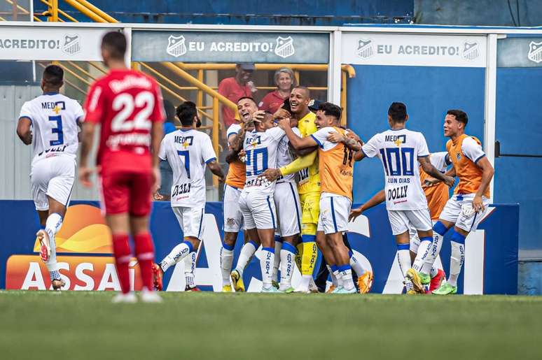 Festa de premiação do Campeonato Paulista Feminino: veja fotos - Gazeta  Esportiva