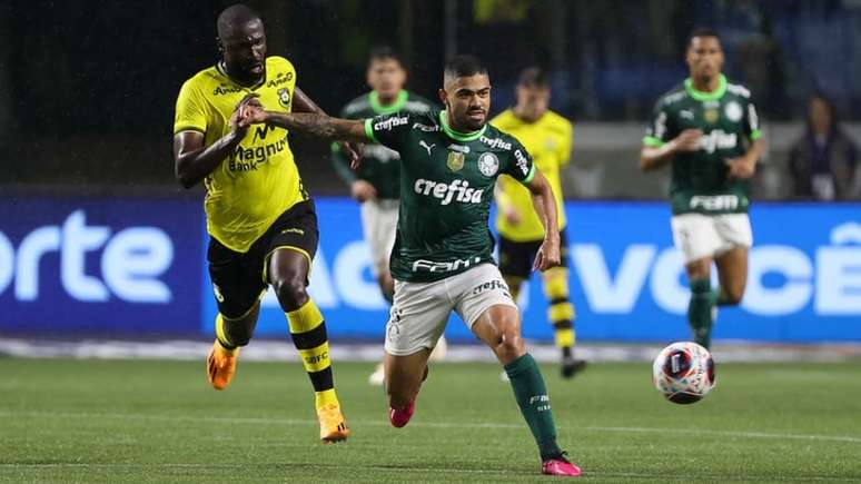A strong point of Palmeiras in the standings, Tabata avoids comparisons with Scarpa