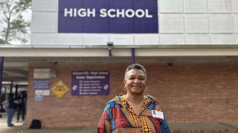 LaVon Bracy foi uma das primeiras alunas negras da escola de ensino médio de Gainesville e hoje faz palestras ali - mas teme os efeitos das novas leis da Flórida