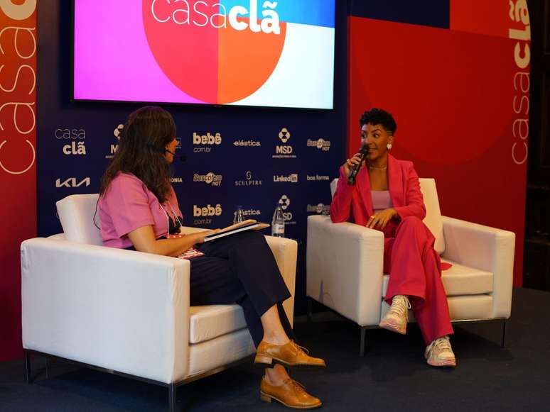 The table was mediated by the journalist Paola Carvalho| The table was mediated by the journalist Paola Carvalho|