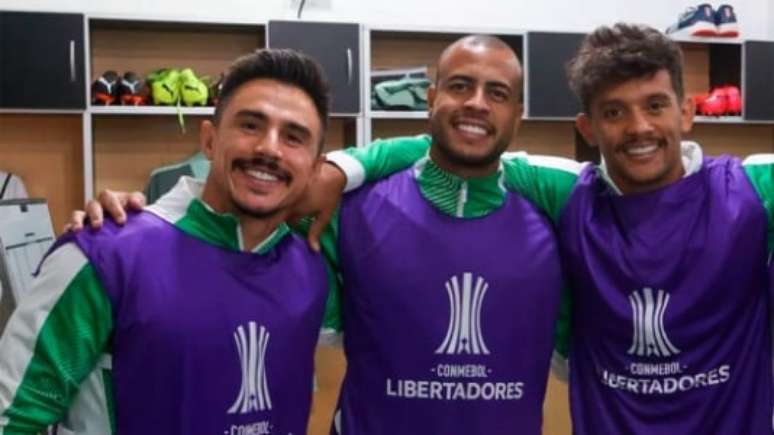 Willian, Mayke e Scarpa (Foto: Cesar Greco / Palmeiras)