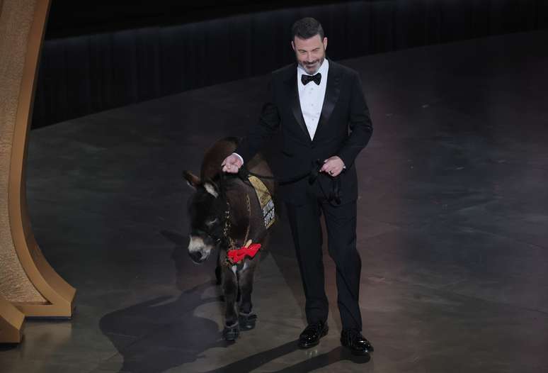 Jimmy Kimmel com a burrinha de Os Banshees de Inisherin