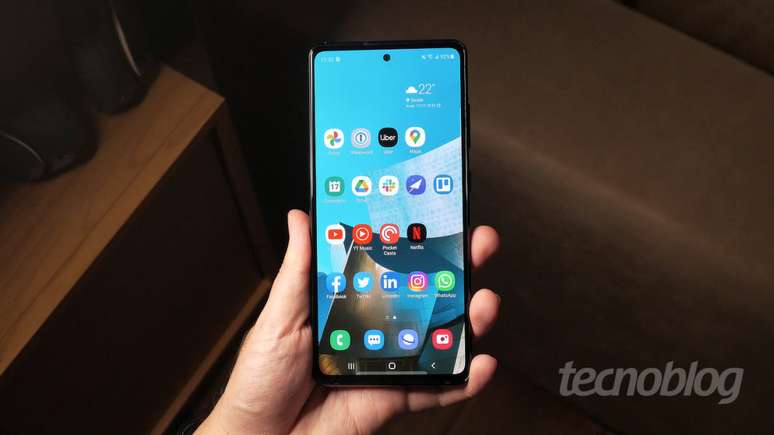 Galaxy S20 FE 5G gets a UI 5.1 update