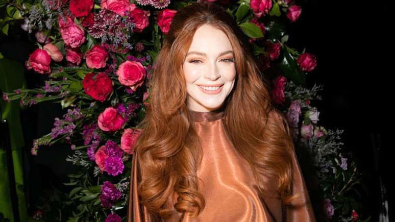 mommy!  Lindsay Lohan announces first pregnancy
