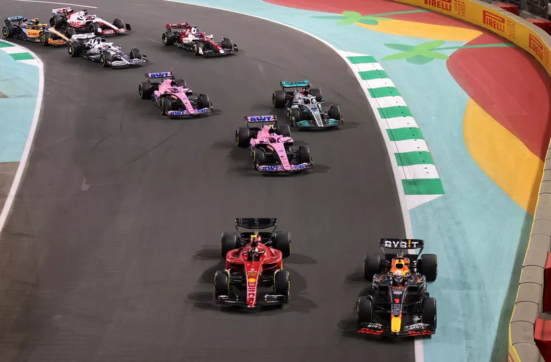 Max Verstappen em ação no GP da Arábia Saudita