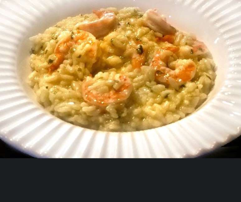 Risoto de Camarão, cremoso e com dica de preparo em 30 minutos.