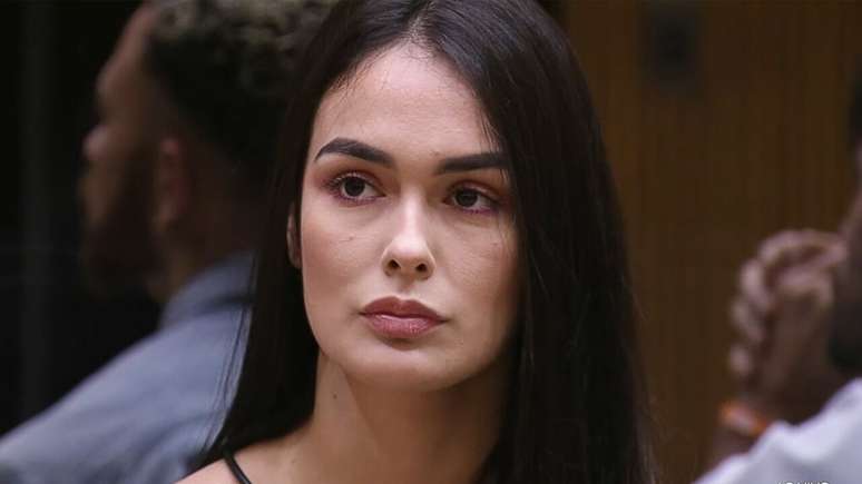 Larissa was the ninth out with 66.75% against Ricardo Alface (29.22%), Domitilla (3.27%) and Cezar Black (0.76%).