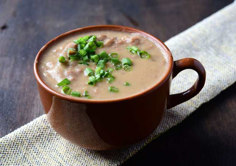 Caldo de feijão cremoso