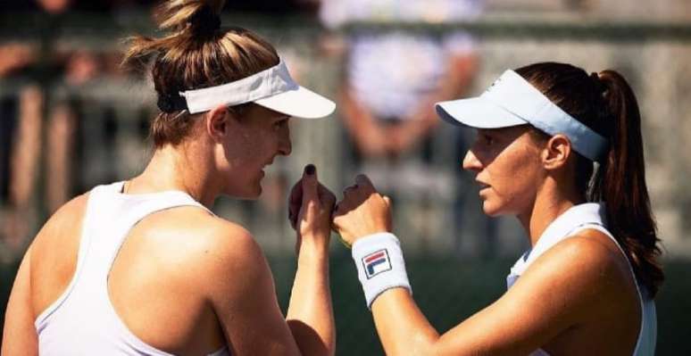 Dupla de Stefani vai a semi e Bia Haddad às quartas no WTA de Adelaide