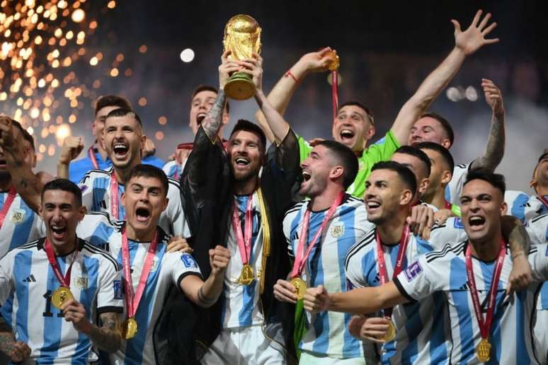 Atual campeão do mundo, Messi pode ir para o mundo árabe (Foto: FRANCK FIFE / AFP)