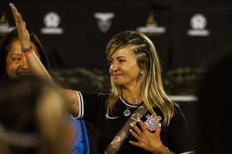 Diretora projeta futebol feminino do Corinthians autossustentável neste ano: 