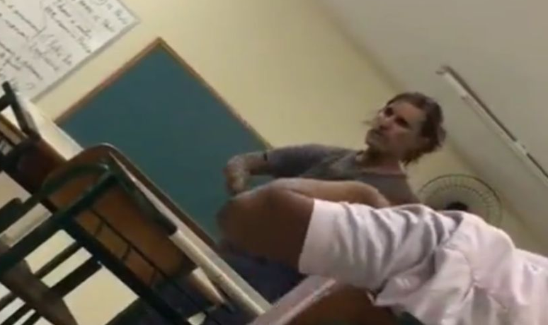 Professor afastado por elogiar nazismo volta às aulas em SC e diz admirar Hitler