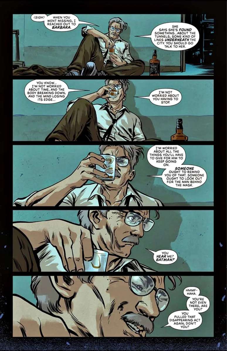 Gordon seizes the moment when Batman tries, but fails, Gordon seizes the moment when Batman tries, but fails,
