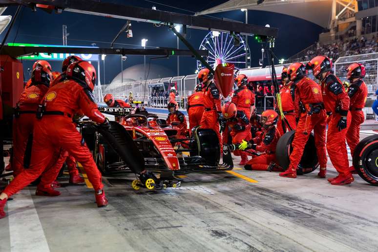 Ferrari quer perder mais peso removendo pintura do carro - Notícia de F1