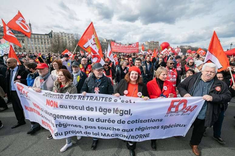 Manifestação contra a reforma previdenciária em Paris