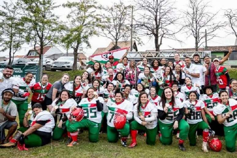 Futebol americano feminino da Lusa realiza seletiva para novas jogadoras