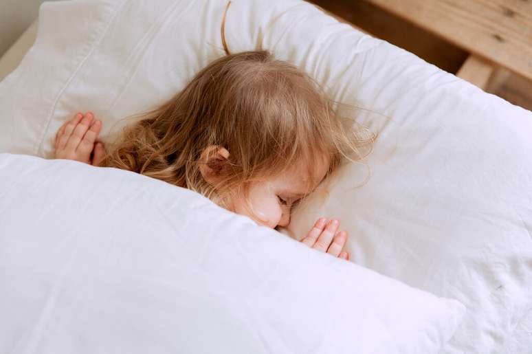 Study says 39 minutes of sleep is key, but how do you get more sleep?
