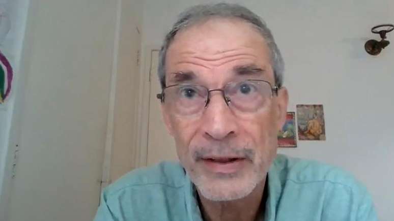 Osvaldo Pessoa Jr. &eacute; formado em filosofia e f&iacute;sica e trabalha na USP