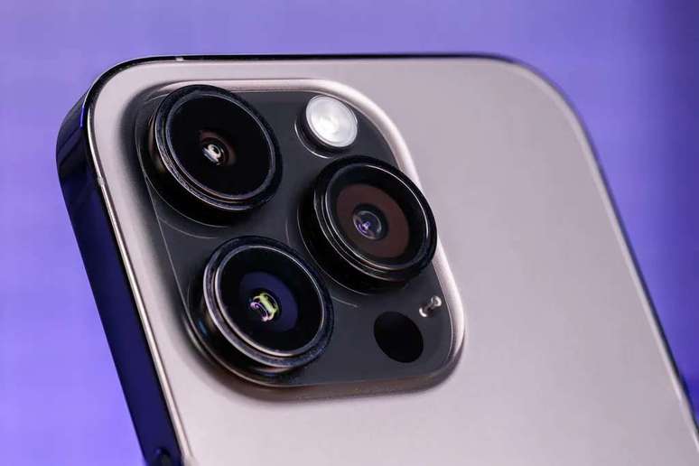 The triple set of iPhone 14 Pros are the best smartphone cameras of 2022 (Image: Ivo Meneghel Jr/Canaltech) The triple set of iPhone 14 Pros are the best smartphone cameras of 2022 (Image: Ivo Meneghel Jr/Canaltech)