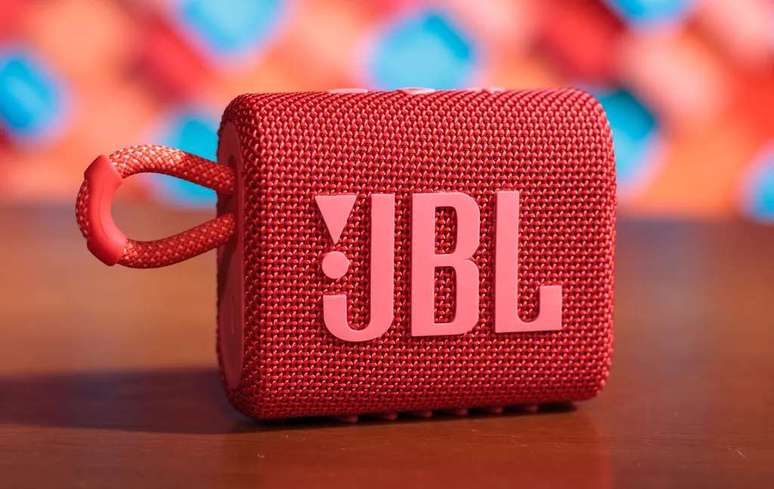 JBL Go 3 has become one of the brand's most popular Bluetooth speakers in Brazil due to its compact size, powerful sound and powerful bass (Image: Playback/JBL) JBL Go 3 has become one of the brand's most popular Bluetooth speakers in Brazil due to its compact size, powerful sound and powerful bass (Image: Playback/JBL)