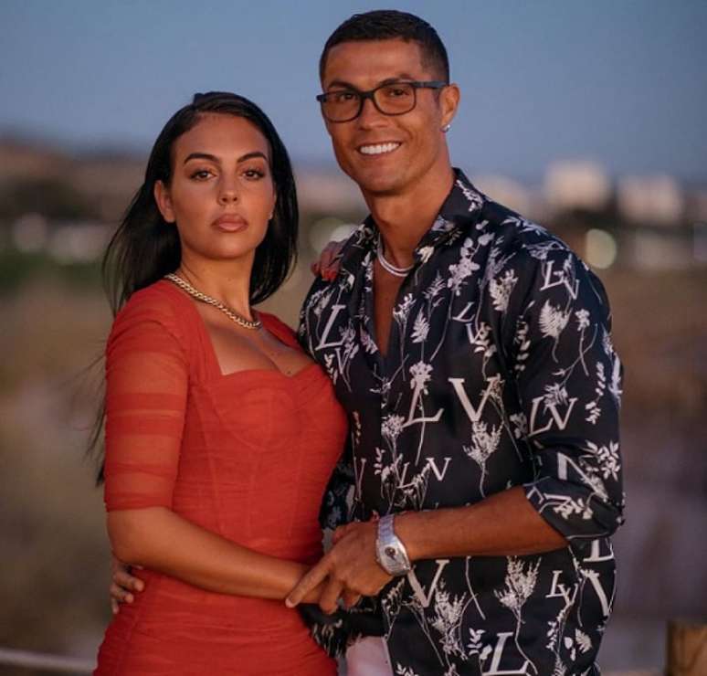 Cristiano Ronaldo e Georgina Rodríguez tem dos filhos juntos (Foto: Reprodução/ Instagram)