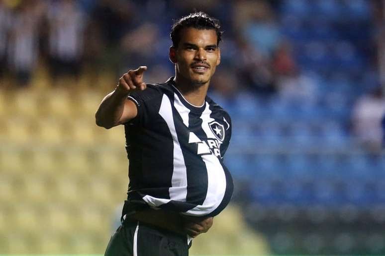 Volante se lesiona durante semifinal da Taça Rio (Vítor Silva/Botafogo)