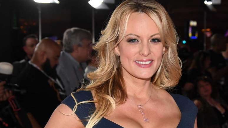 A atriz e diretora Stormy Daniels está no centro da polêmica envolvendo Trump