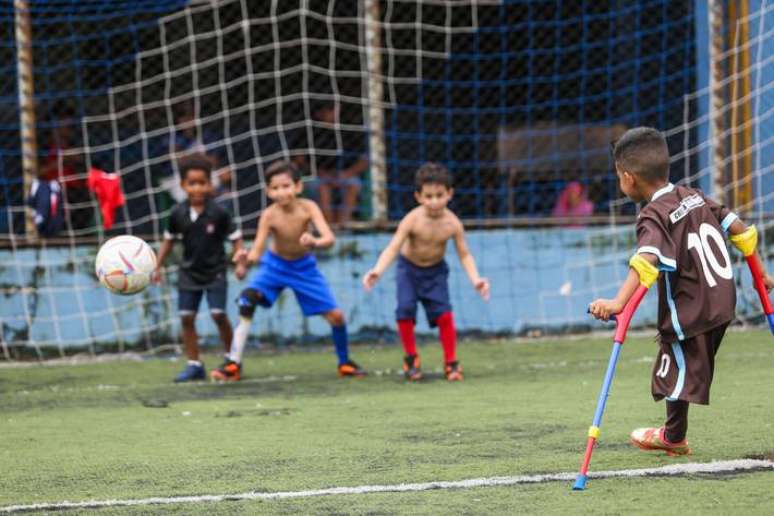 Jogo em Guarulhos tamb&eacute;m reuniu muitas crian&ccedil;as.