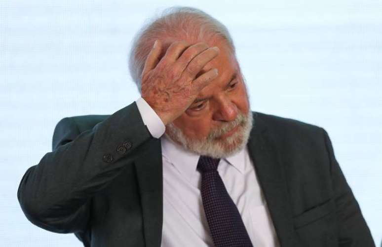 Lula durante anúncio da retomada do Programa Mais Médicos nesta segunda, 20