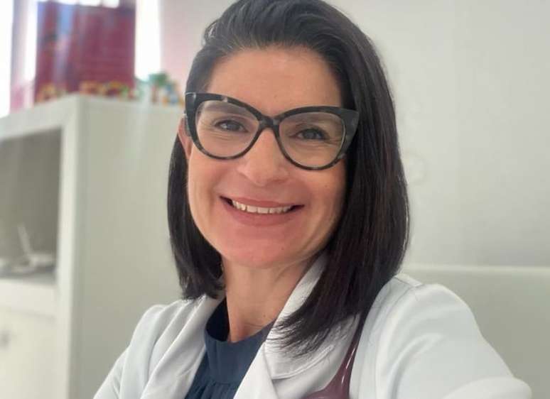 Dra Paula Rosado é endocrinologista esportiva (Foto: Divulgação)