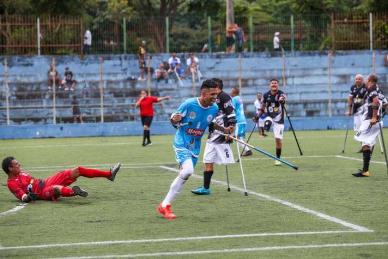 Digo marcou um dos gols do S&atilde;o Bento na partida.