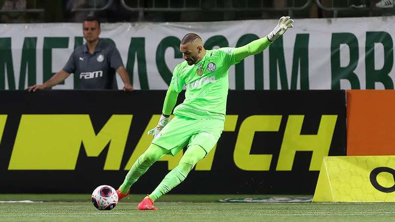 MELHORES DEFESAS DE WEVERTON PELO PALMEIRAS EM 2023 